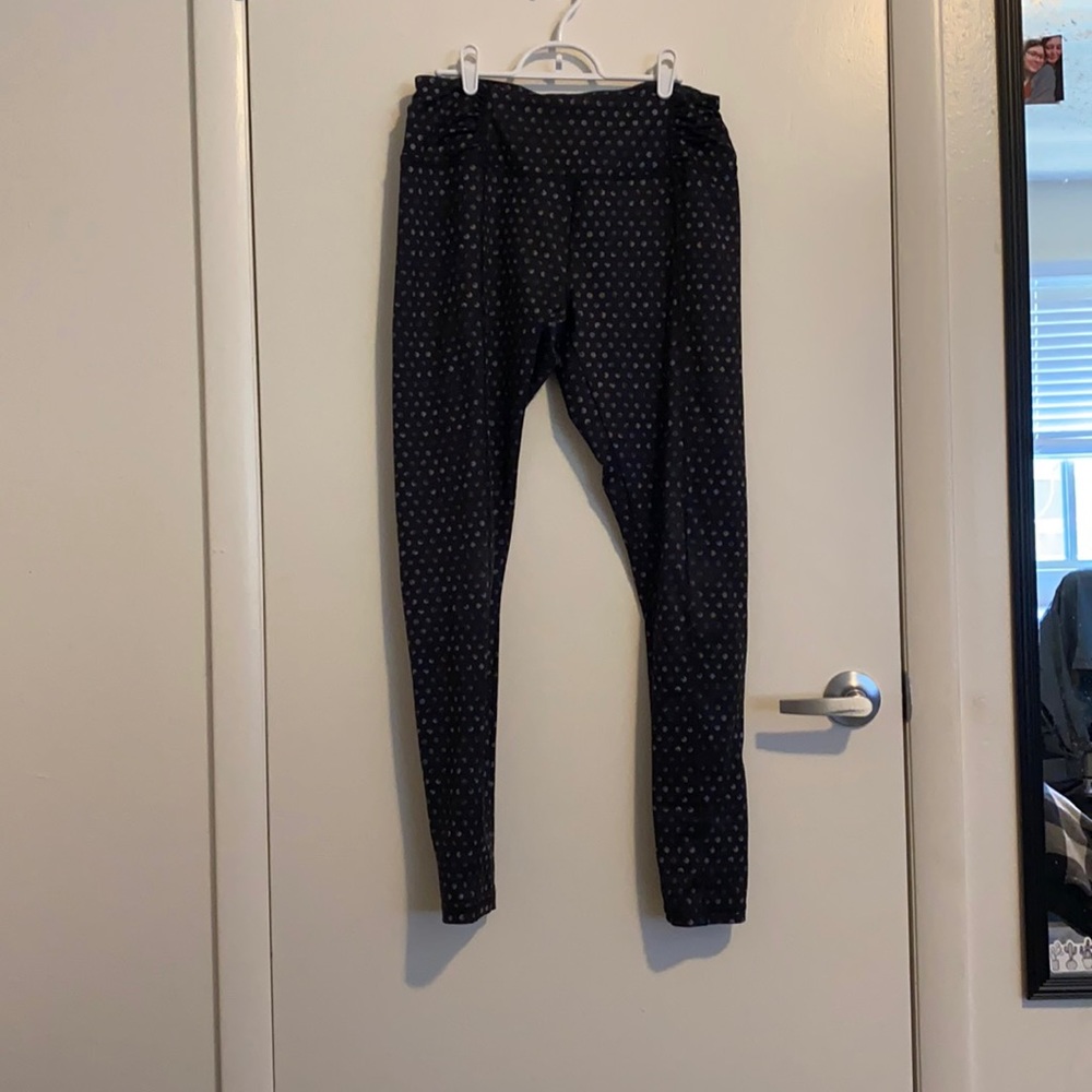 Polka dot leggings